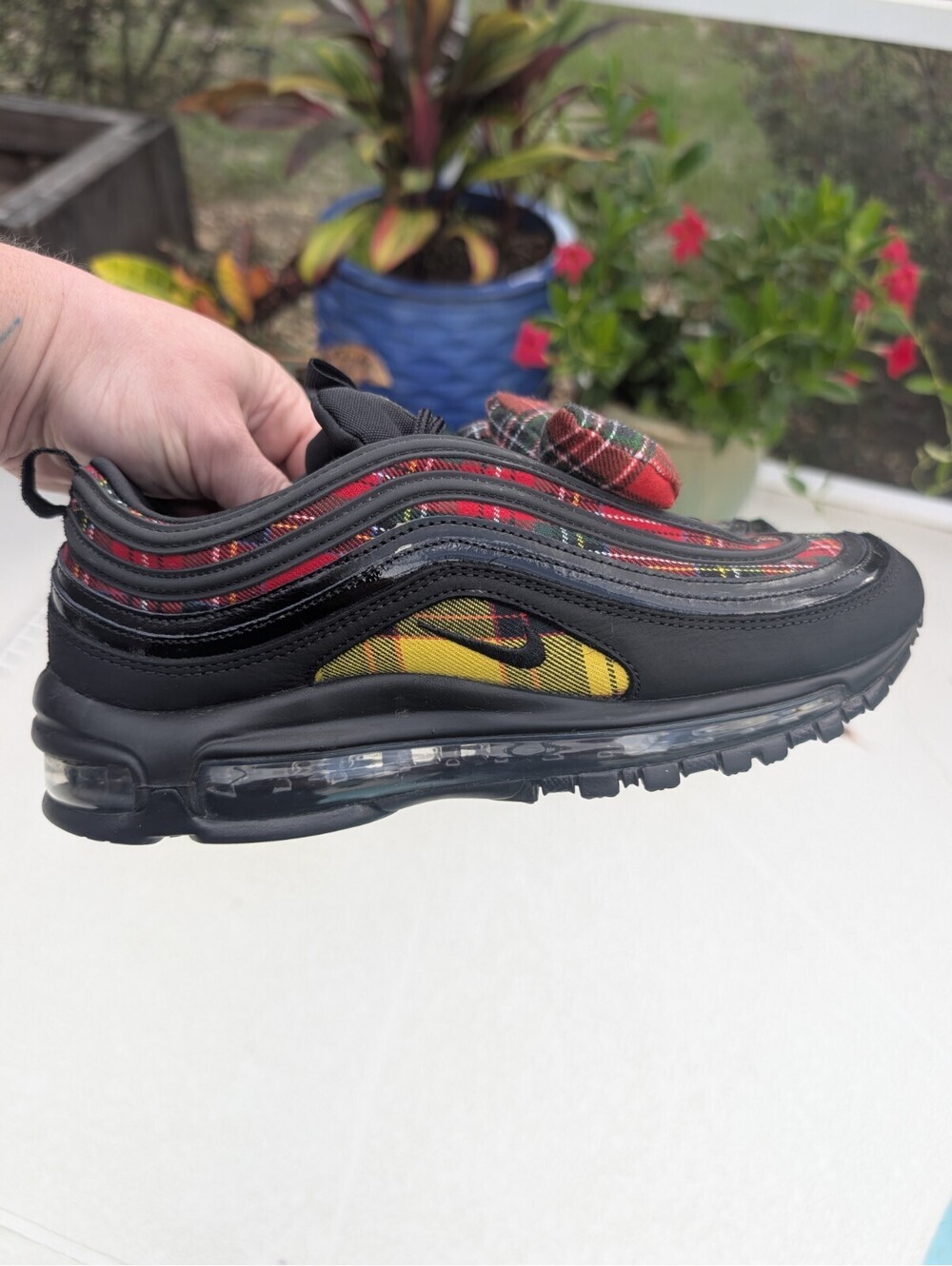 RARE Nike Air Max 97 SE Tartan Plaid Women's Size 10 Sneakers Christmas Holiday